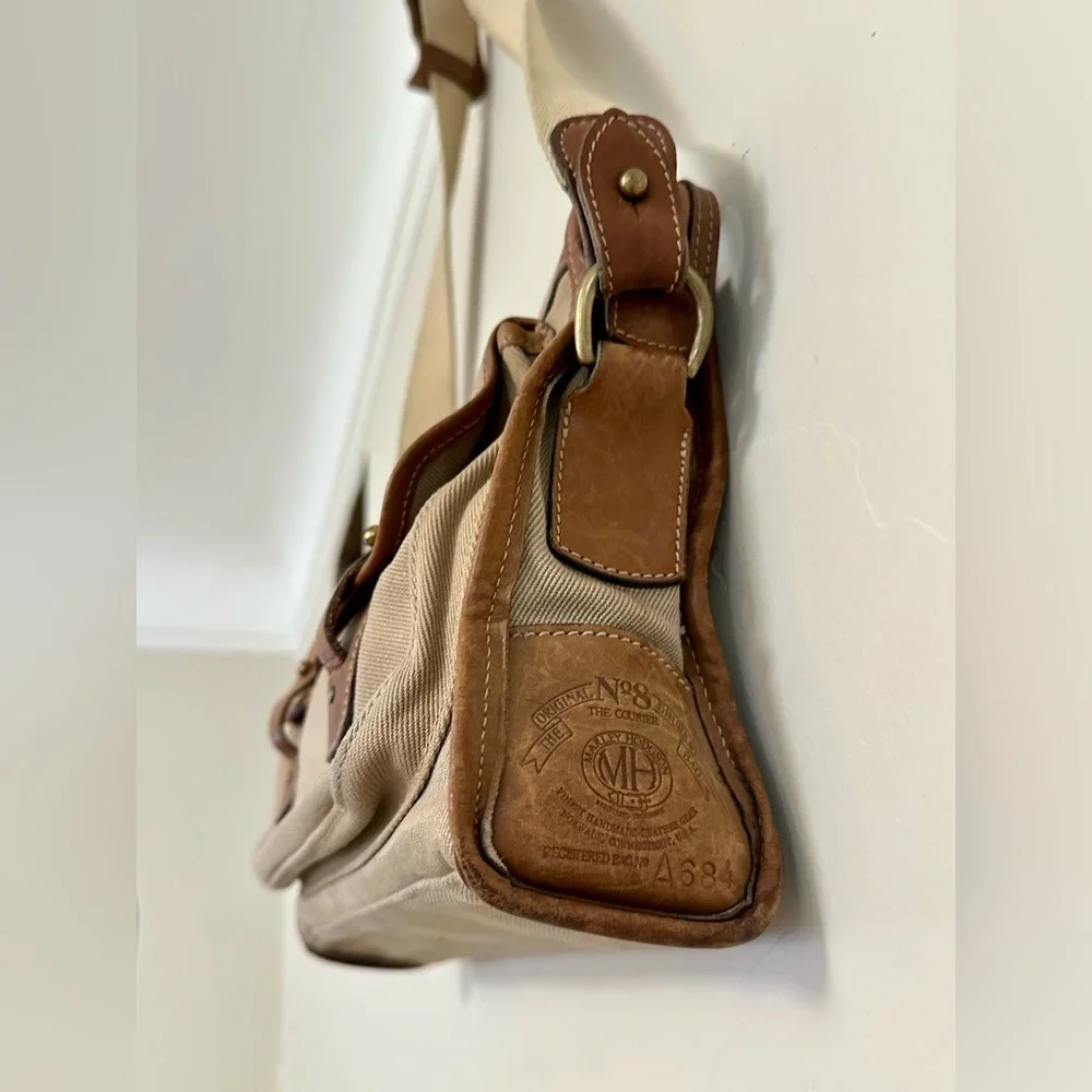 A684 circa 1978 Ghurka No. 8 Courier Bag Leather USA Made Vintage Saddle